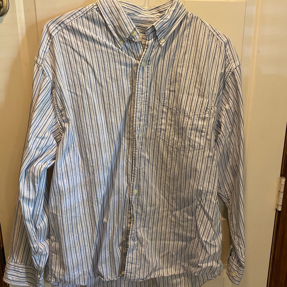 Large Old Navy dress shirt